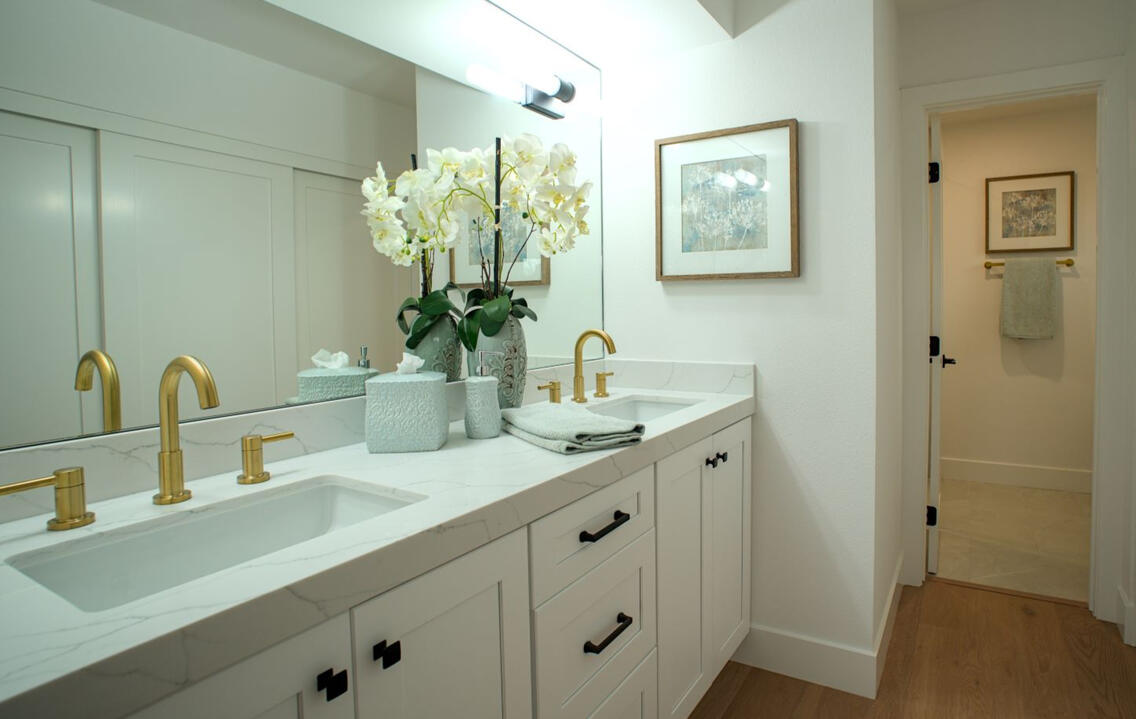 Bathroom Bathroom